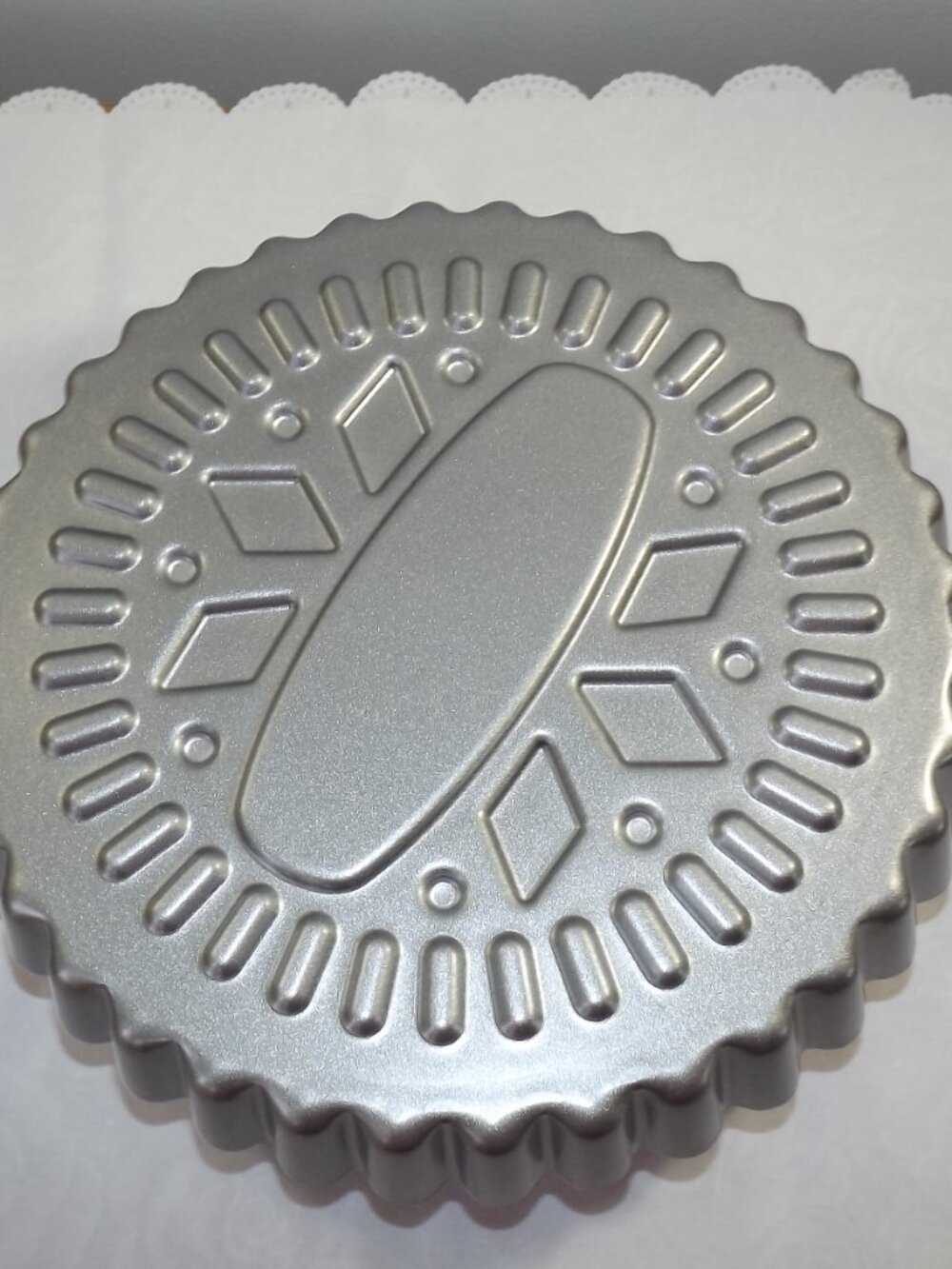 Nordic Ware Silver Cookie-Shaped Cake Pan Set - Picture 2 of 11